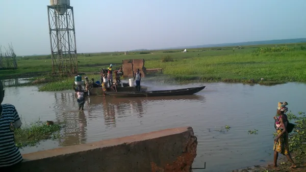 Inondations dans le sud du Bénin : la vallée de l'Ouémé sous les eaux
