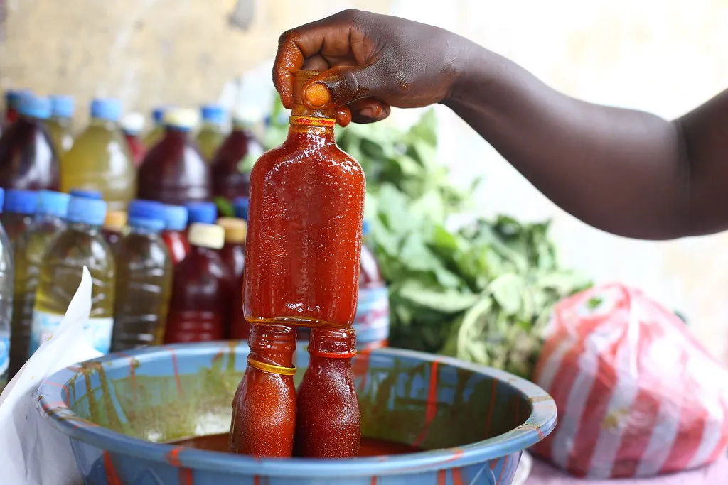 Prix de l'huile de palme au Bénin : un répit fragile face aux incertitudes